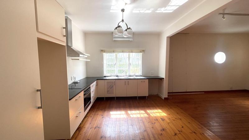 To Let 2 Bedroom Property for Rent in Vredehoek Western Cape